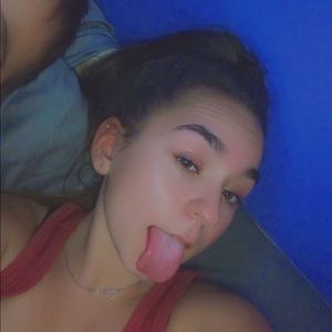 Meet your Posher, Allyssa